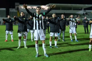 Ομόνοια 29Μ - ΑΕΚ: Πεντάρα και... χατ-τρικ Σολ!