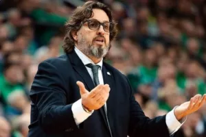 "Ο Ουόκερ προσαρμόζεται εύκολα - Ο Ναν τον περασμένο Δεκέμβρη δεν ήταν αυτός που είναι τώρα"