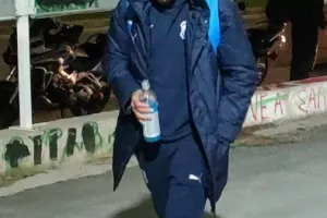 (Φώτος kerkida) Η άφιξη του Απόλλωνα