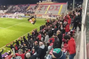 Η βραδιά έκλεισε με τραγούδι για την Αμμόχωστο (Βίντεο Kerkida)