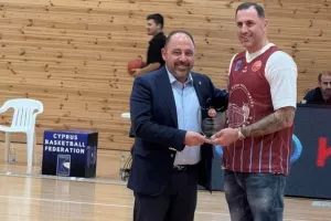 Βραβεύτηκε για την προσφορά του ο Δήμαρχος: "Παραλίμνι σημαίνει Ένωση"