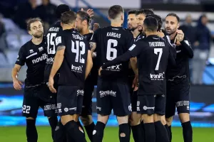 Ένα χρόνο παρά... κάτι ημέρες μετά! 