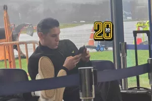 Διαθέσιμος...