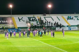Αντάλλαξαν... χειροκροτήματα!