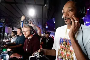 Ο Snoop Dogg ήταν μεταξύ των κορυφαίων gamers του 2024!