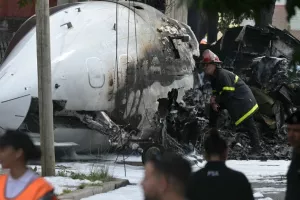 Βίντεο από τη συντριβή ιδιωτικού τζετ σε σπίτια του Μπουένος Άιρες - Νεκροί οι πιλότοι