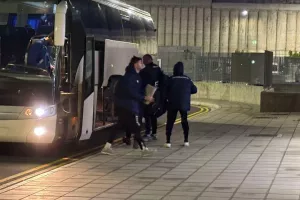 (ΦΩΤΟΡΕΠΟΡΤΑΖ) Η άφιξη του Εθνικού Άχνας