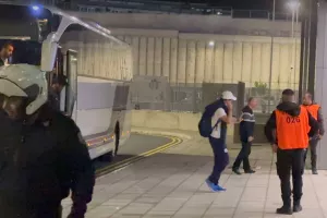 (ΦΩΤΟΡΕΠΟΡΤΑΖ) Η άφιξη του Απόλλωνα 