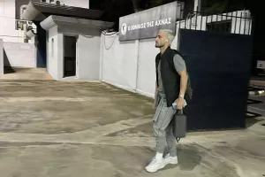 (ΦΩΤΟΡΕΠΟΡΤΑΖ) Η άφιξη της Πάφος Fc στο Δασάκι 