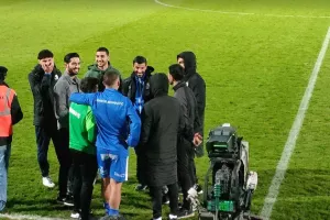 Πηγαδάκια πριν την σέντρα 