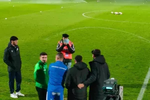 Πηγαδάκια πριν την σέντρα 