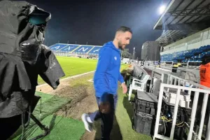(ΦΩΤΟΡΕΠΟΡΤΑΖ) Η άφιξη του ΑΠΟΕΛ