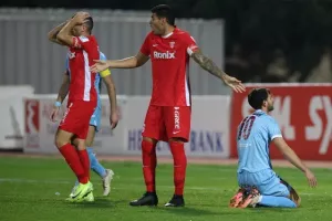 ΕΝΠ-Νέα Σαλαμίνα: Βυσσινί… πρόκριση στα πέναλτι! (φώτος)