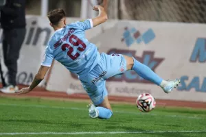 ΕΝΠ-Νέα Σαλαμίνα: Βυσσινί… πρόκριση στα πέναλτι! (φώτος)