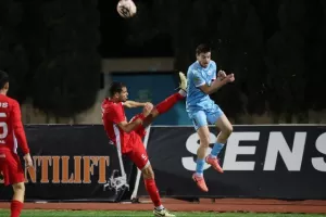 ΕΝΠ-Νέα Σαλαμίνα: Βυσσινί… πρόκριση στα πέναλτι! (φώτος)
