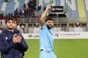 ΕΝΠ-Νέα Σαλαμίνα: Βυσσινί… πρόκριση στα πέναλτι! (φώτος)