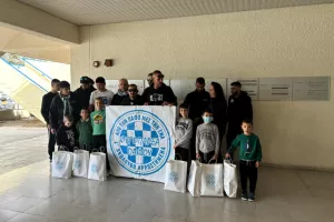 (Φώτος) Θύρα 1 Πάφου/Μοίρασε δώρα στα παιδιά του νοσοκομείου 