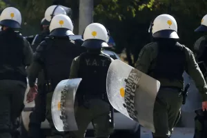 Δώδεκα συλλήψεις για ναρκωτικά και πυροτεχνήματα, πριν τον αγώνα Αστέρας Τρίπολης AKTOR - Παναθηναϊκός