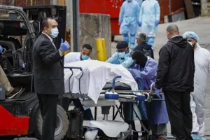 Παγκόσμιος συναγερμός: Εμφανίστηκε θανατηφόρος ιός - Αιμορραγούν από τα μάτια οι ασθενείς