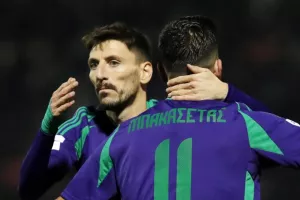 Συμπλήρωσαν κάρτες Μπακασέτας και Μλαντένοβιτς