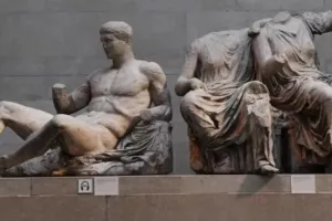 Όσμπορν για Γλυπτά του Παρθενώνα: "Απέχουμε ακόμα από την επίτευξη μιας συμφωνίας με την Ελλάδα"
