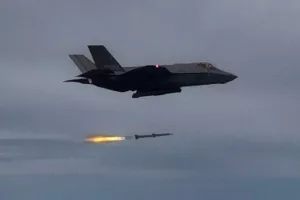 Reuters: Ολλανδικά μαχητικά αεροσκάφη F-35 αναχαίτισαν τρία ρωσικά αεροσκάφη