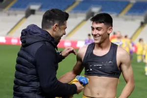 Ευχήθηκε... στον λεβέντη του