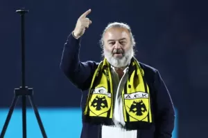 Ηλιόπουλος: "Να κάνετε το μειονέκτημα, προτέρημα ζωής και κατάκτησης"