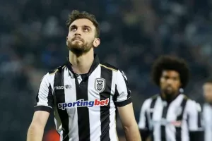 Ο Μυστακίδης ανακοίνωσε την απόσυρσή του από την ενεργό δράση