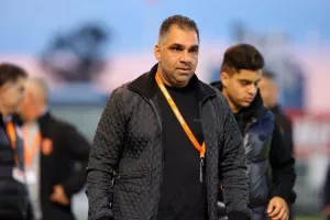 Ευχές από Σταύρο Δημοσθένους