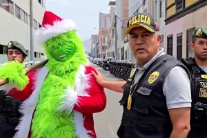 Περού: Αστυνομικός ντύθηκε Grinch και συνέλαβε τρεις εμπόρους ναρκωτικών
