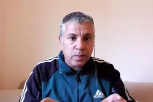 Ο Τσίκινης σχολιάζει την αποβολή του Σατσιά