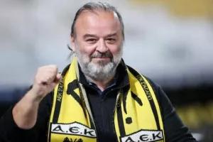 Ηλιόπουλος: «Τη νέα χρονιά εύχομαι κατακτήσεις κυρίως για την ομάδα μου»