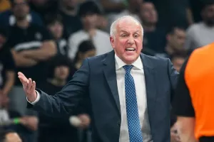 Oμπράντοβιτς για Παναθηναϊκό: «Είναι ξεκάθαρο το ποια ομάδα αντιμετωπίζουμε - Μας περιμένει απαιτητικό παιχνίδι»