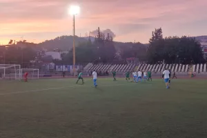 (Φώτος) Οι παλαίμαχοι του Ακρίτα στην Αθήνα-Φιλικό με τον Ατρόμητο 