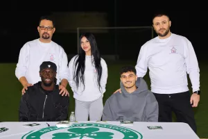 (Φώτος) Κοπή βασιλόπιττας με Χάμπο και Ντιουνκού 
