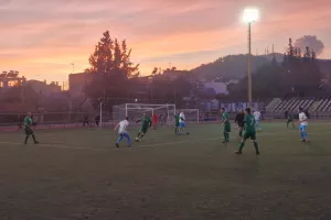 (Φώτος) Οι παλαίμαχοι του Ακρίτα στην Αθήνα-Φιλικό με τον Ατρόμητο 