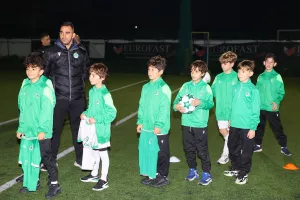 (Φώτος) Κοπή βασιλόπιττας με Χάμπο και Ντιουνκού 
