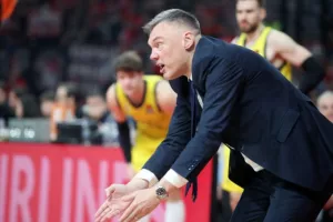 "Στηρίζω την Euroleague, αλλά πυροβολεί τα πόδια της"