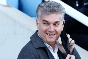 "Παραπλανητικό" (Ομόνοια)