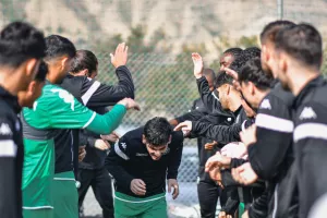 (Φώτος) Δουλειά για… ΑΠΟΕΛ 