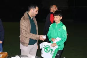 (Φώτος) Κοπή βασιλόπιττας με Χάμπο και Ντιουνκού 