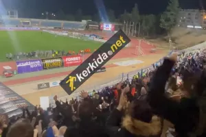 (ΒΙΝΤΕΟ Kerkida) Το τελευταίο πέναλτι και η... έκρηξη στην κεντρική κερκίδα!