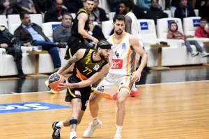 Ξεκίνημα στους «16» του BCL με... εμφύλιο