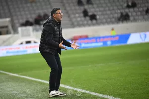 Ετοιμάζει αλλαγές στην άμυνα 