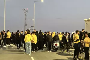 (Φώτος kerkida) Από νωρίς... οι ΑΕΛίστες