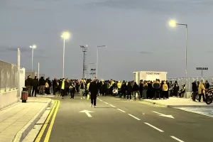 (Φώτος kerkida) Από νωρίς... οι ΑΕΛίστες