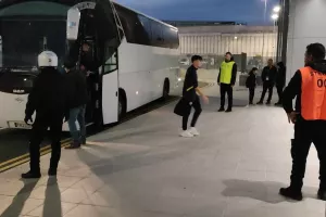 Στο "Άλφαμέγα" η αποστολή της ΑΕΛ (Φώτος kerkida)