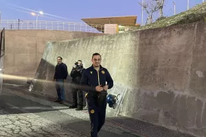 Η άφιξη της αποστολής της ΑΕΛ (Φώτος kerkida)