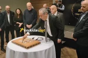 Η στιγμή της... κοπής (Φώτος)